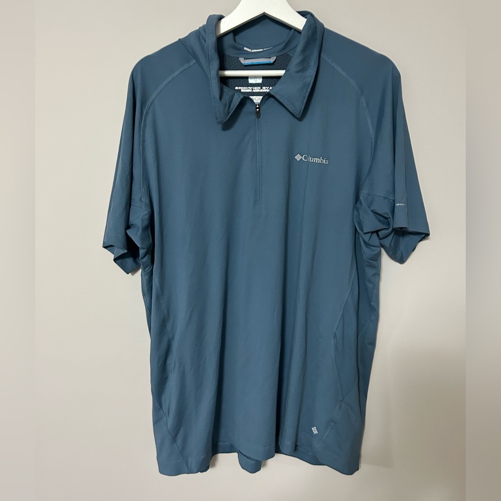 Columbia Turquoise Men’s Short Sleeve Shirt - Size Large